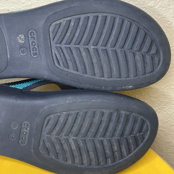 CROCS Monterey Bead Stripe Thong Comfort Sandals Flip Flops Women’s Size 9 Blue - Picture 13 of 14